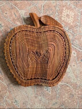 Hand-Carved Wooden Apple Trinket Box - Brown